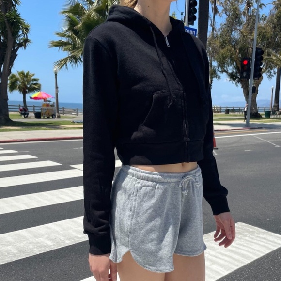 brandy melville black cropped "crystal" zip up hoodie - Picture 4 of 8